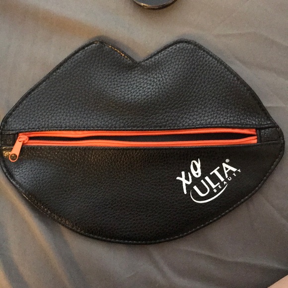 Makeup bundle - Picture 2 of 6